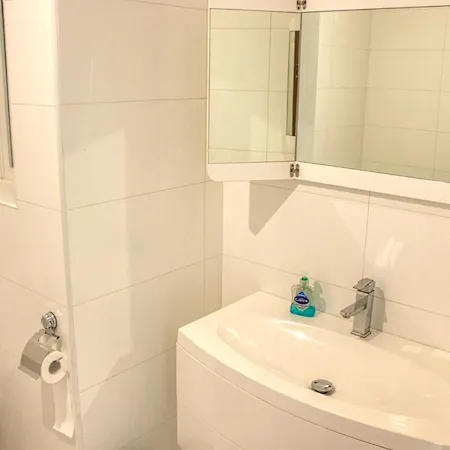 Gz-kbow1-1 Apartamento